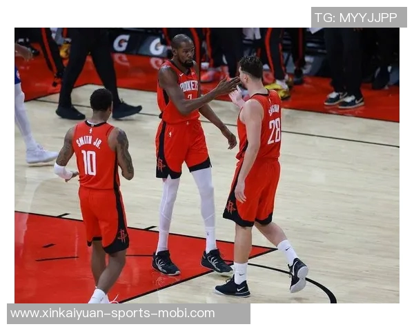 小凯文波特表现惨淡13投仅2中三分球全失仅得5分助攻7次却出现6次失误